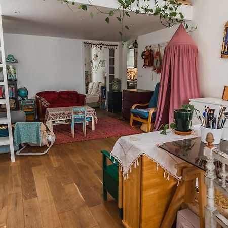 דירות פריז Bright Atypical Duplex In Menilmontant מראה חיצוני תמונה
